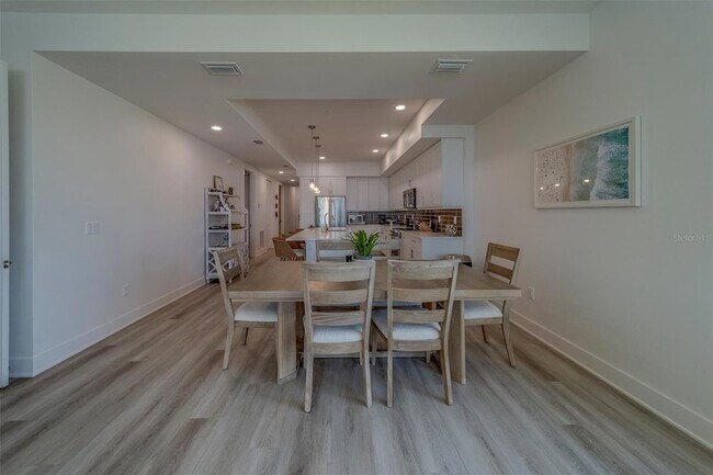 Building Photo - 400 150th Ave