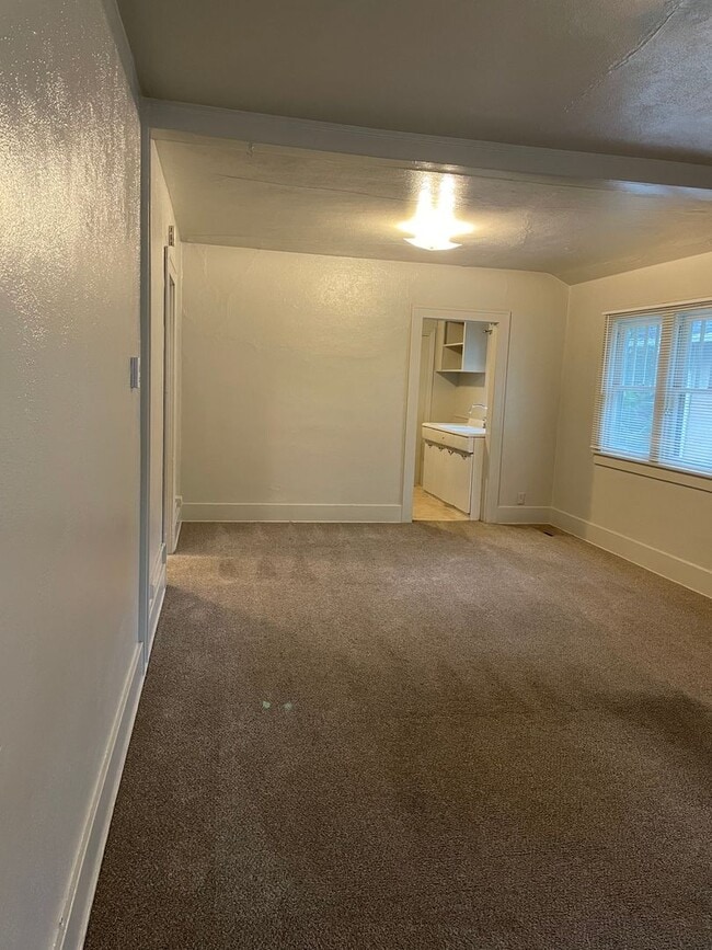 Building Photo - STUDENTS WELCOME! 1 Block North of CSU - Tenant Only Pays Trash