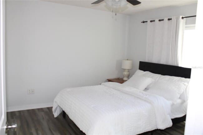 Building Photo - 7655 Cardiff Ct N