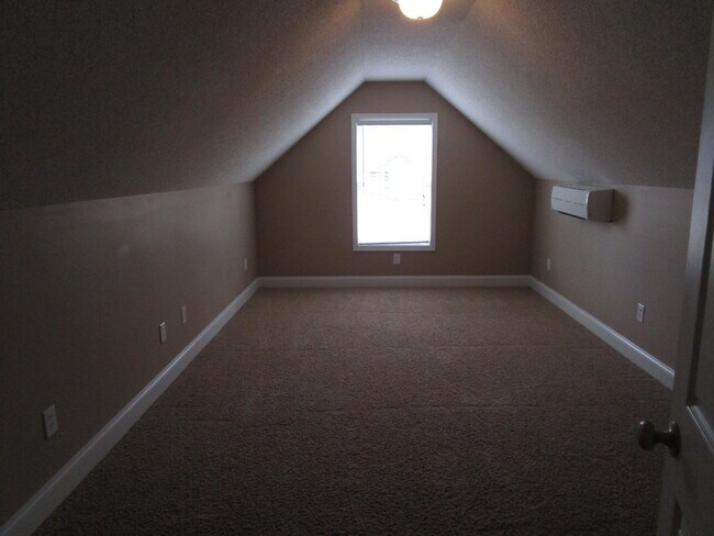 Building Photo - 6620 J J Roberts Dr