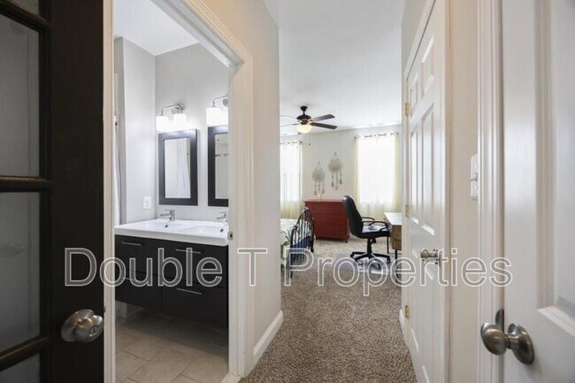 Building Photo - 314 E 22nd St