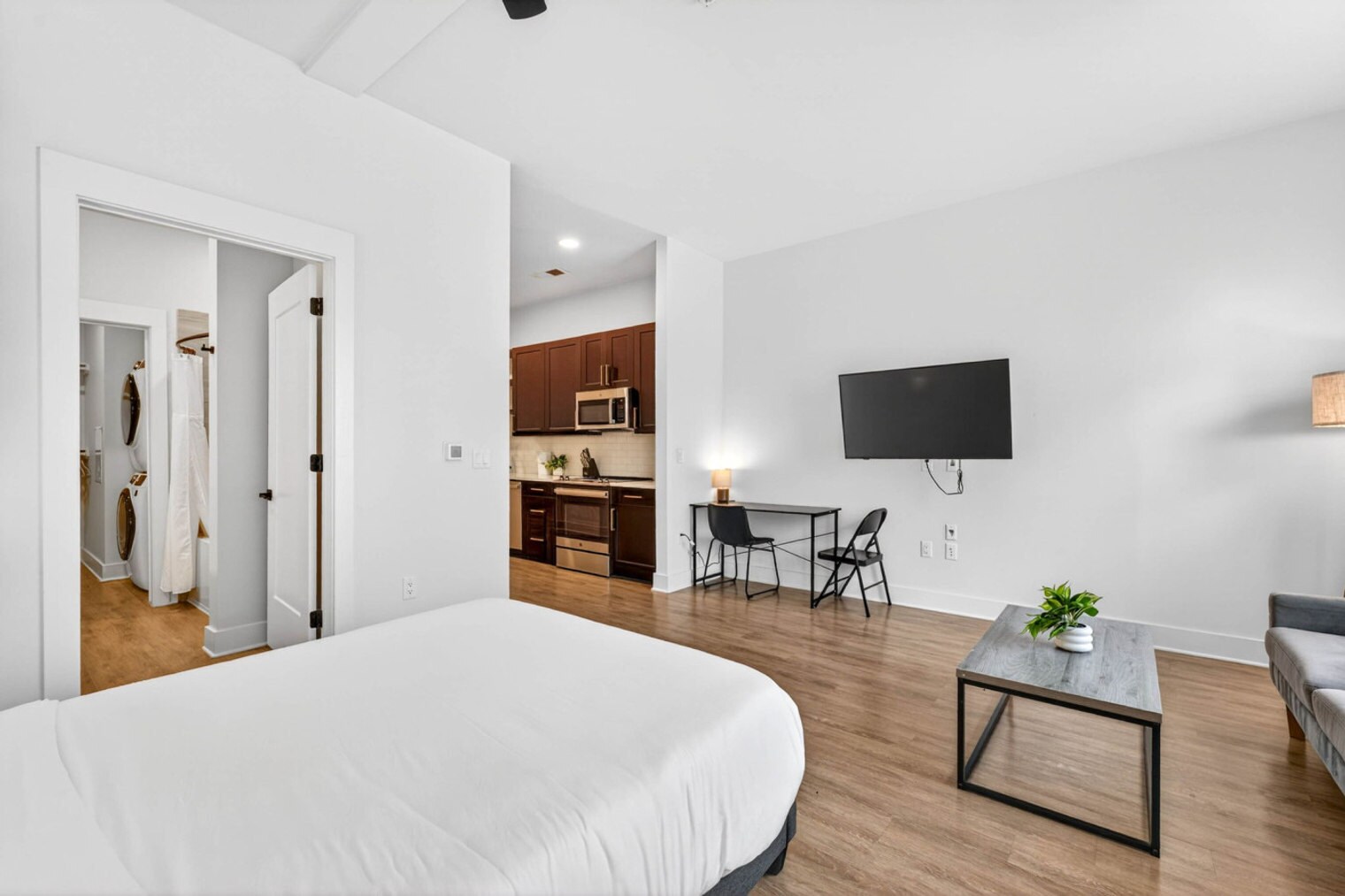 Building Photo - 1116 Gramercy Ln