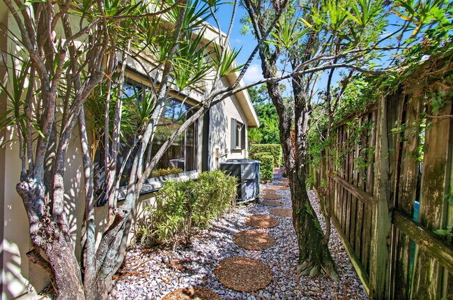 Building Photo - 7745 Stanway Pl