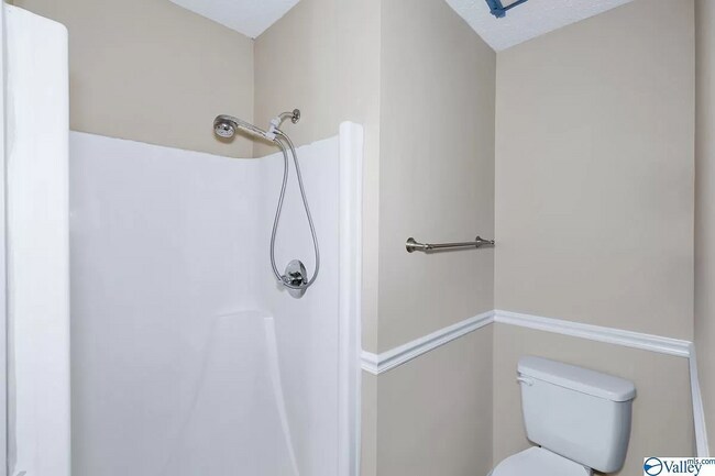 Building Photo - 13010 Coys Dr SE