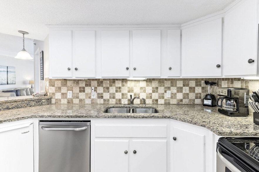 Building Photo - 25020 Perdido Beach Blvd