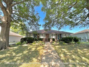 Building Photo - COMING SOON! 3 Bedroom 1.5 Bath in Blue Sp...
