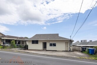 Building Photo - 2133 Metcalf St