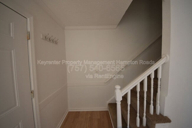 Building Photo - 701 Nottaway Dr