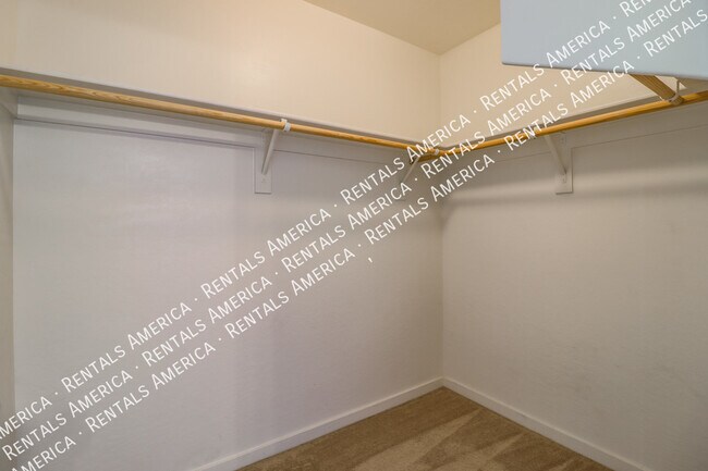 Building Photo - 544 N Alma School Rd