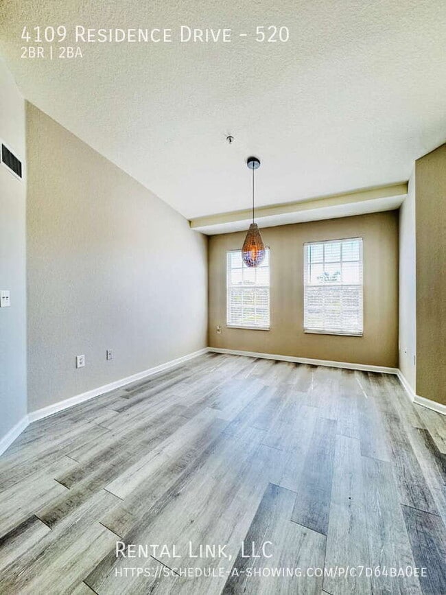 Building Photo - 4109 Residence Drive