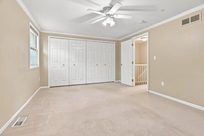 Building Photo - 5141 Buckingham Pl Dr