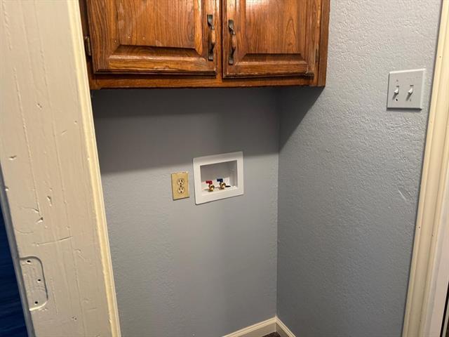 Building Photo - 211 Douglas Dr