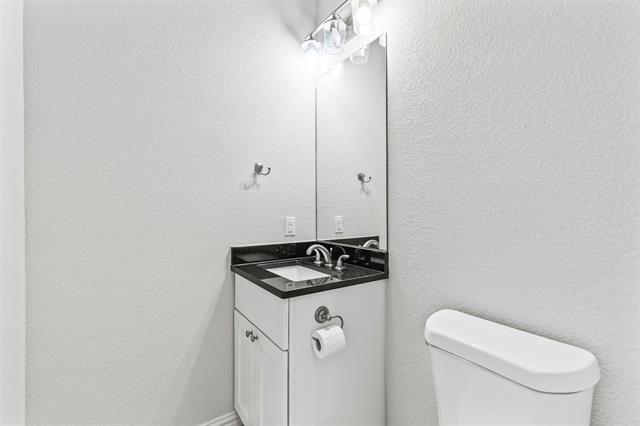 Building Photo - 3522 Hanan St