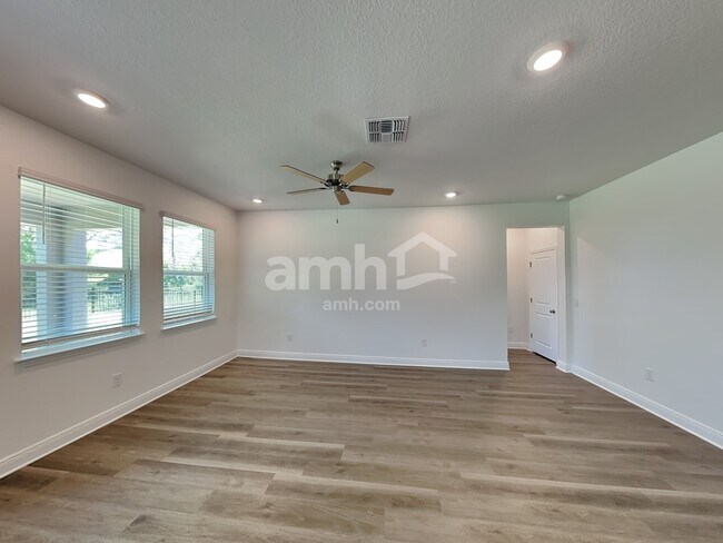 Building Photo - 14618 Cedar Trunk Ter