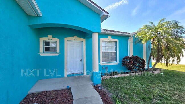 Building Photo - 2122 SW 29th Terrace