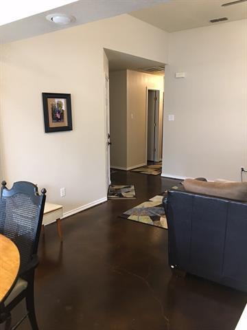 Building Photo - 3849 Notre Dame Cir