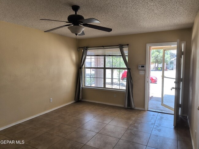 Building Photo - 11668 Carlos Moran Ct