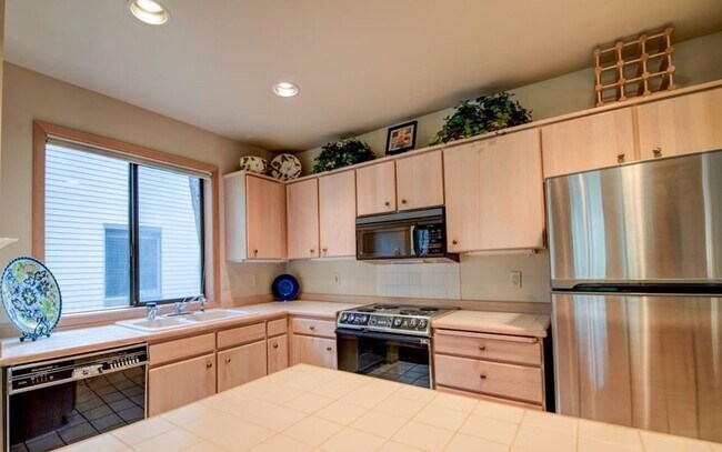 Building Photo - 23 Eaglewood