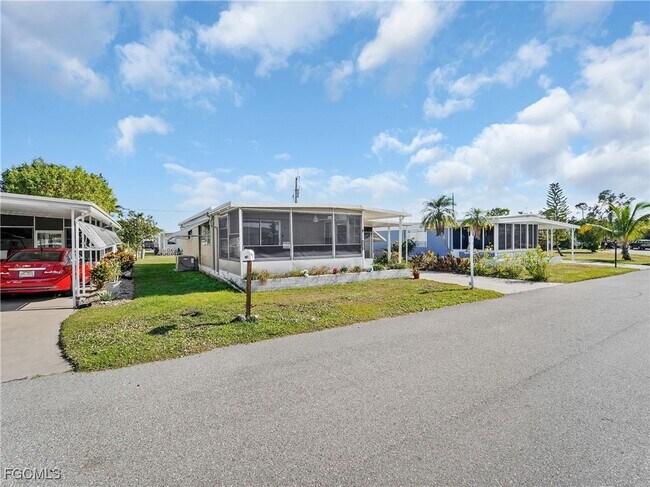 Building Photo - 14518 Battery Bend