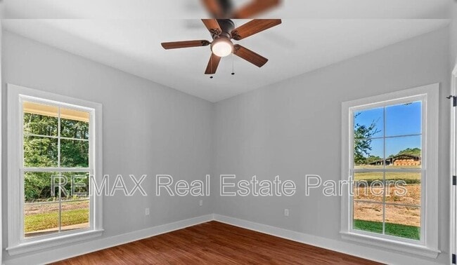 Building Photo - 43 Dearman Rd
