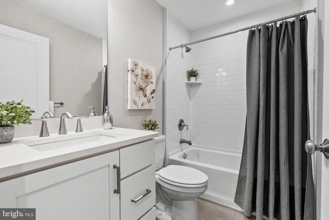 Building Photo - 105 Higher Rock Ct