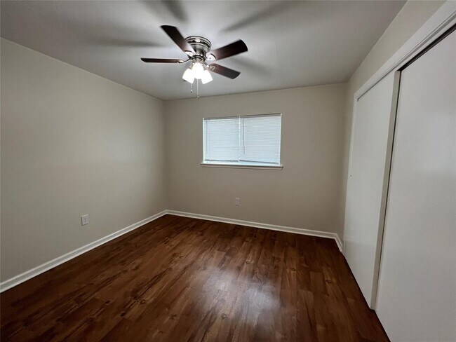 Building Photo - 130 Oyster Creek Dr