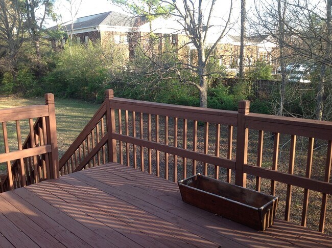 Building Photo - 107 Barrington Dr