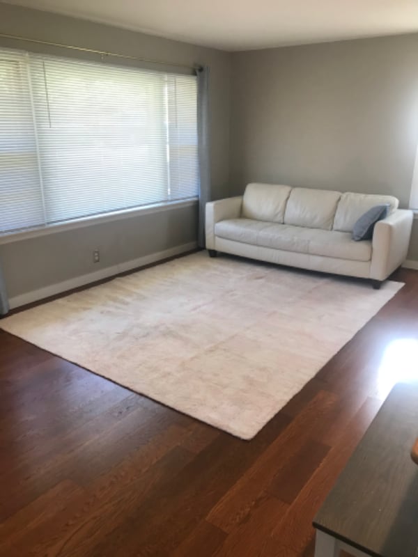 Building Photo - 825 Edgar Rd