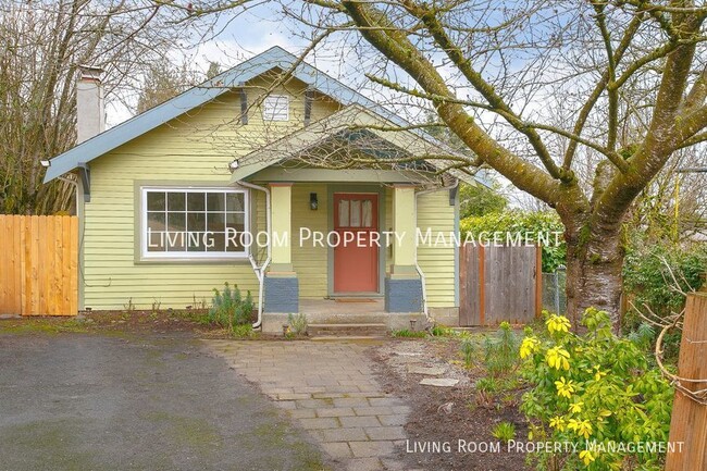 Primary Photo - 10161 N Iris Way