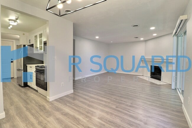 Building Photo - 12117 NE Bel Red Rd