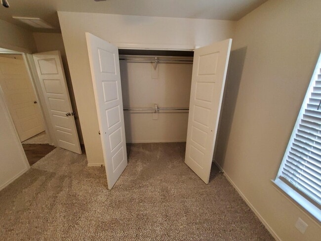 Building Photo - "Charming 3-Bedroom Duplex Retreat with 2 Baths in the Heart of Lubbock – 1360 Sq Ft of Cozy Livi...