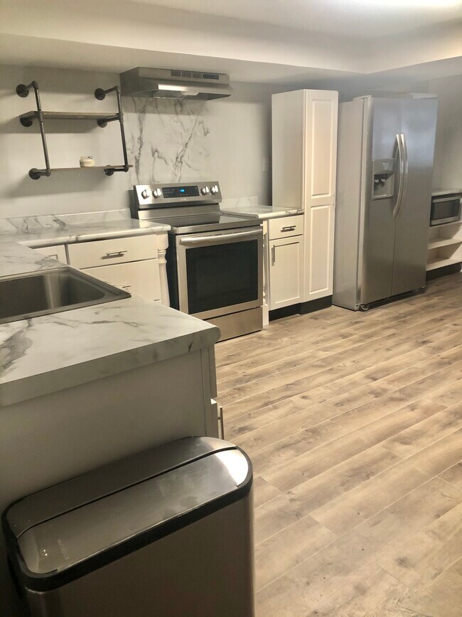 Building Photo - 17120 30th Ave N