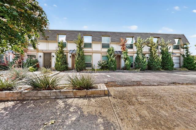 Building Photo - 2003 Bennett Ave