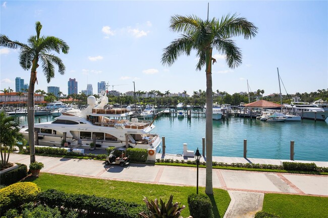 Building Photo - 2211 Fisher Island Dr