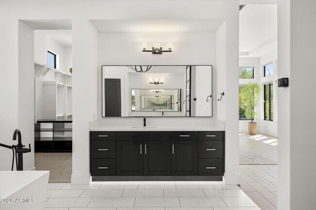 Building Photo - 13267 E Ranch Gate Rd