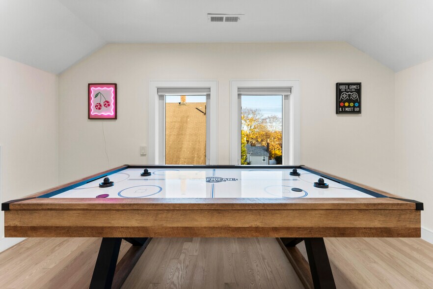 Building Photo - 21 Bolton St