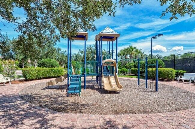 Building Photo - 11605 Garessio Ln