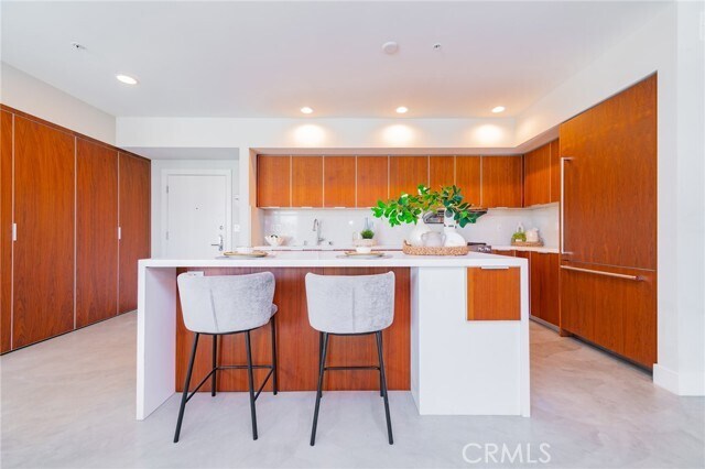 Building Photo - 482 S Arroyo Pkwy