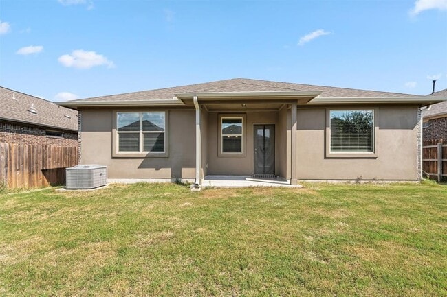 Building Photo - 18312 Urbano Dr