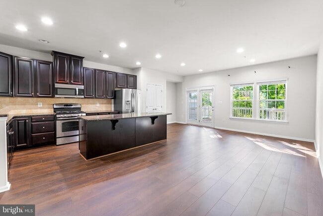 Building Photo - 8629 Enoch Pratt Dr