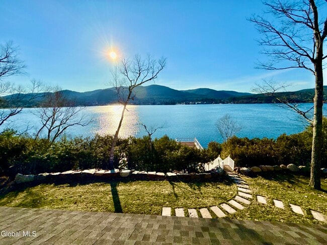 Building Photo - 16 Newton St