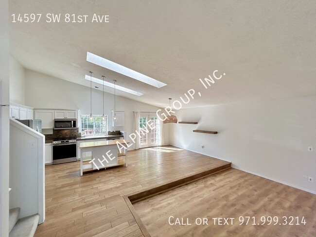 Building Photo - 14597 SW 81st Ave