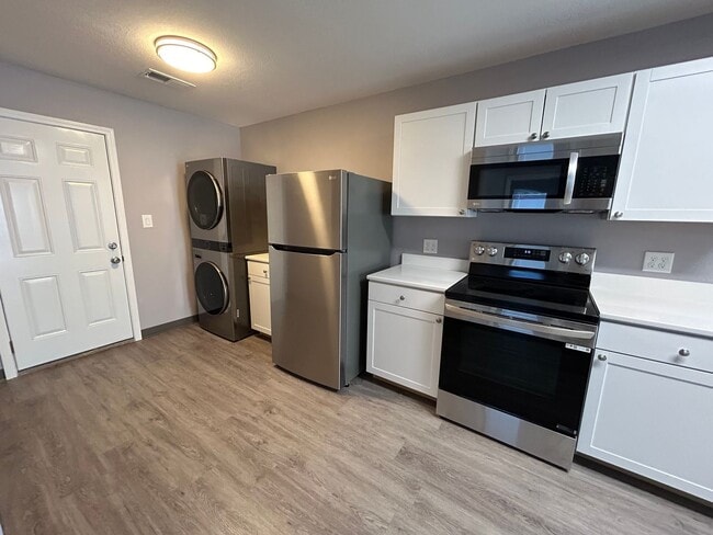 Building Photo - 58-60 Morning Dr