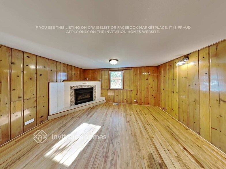 Building Photo - 4717 Wesley Terrace