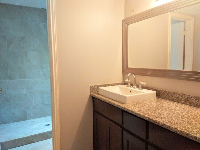 Building Photo - Two Bedroom Two Story Townhome In Amazing ...