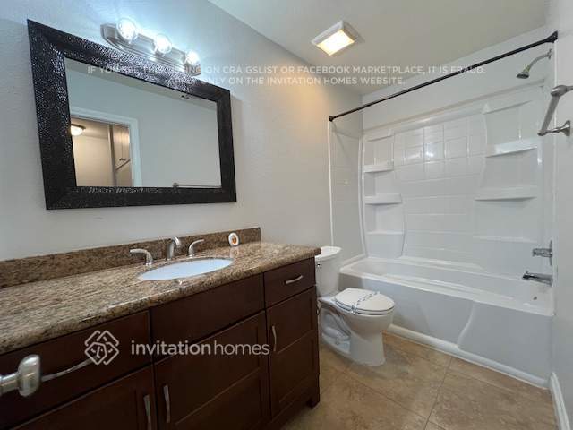 Building Photo - 1070 Country Club Ln