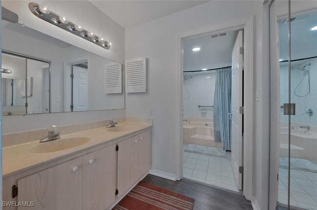 Building Photo - 15161 Cedarwood Ln