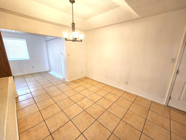 Building Photo - 3004 Missouri Ave