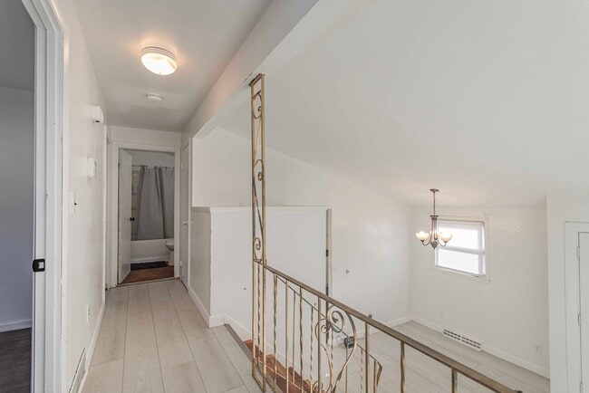 Building Photo - 16 Falconer Ave