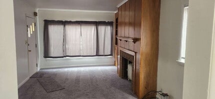 Building Photo - "Cozy 1-Bedroom Gem in Virginia, MN – Your Perfect Retreat Awaits!"
